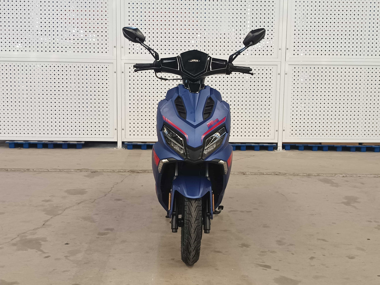 Scuter benzina, motor 50cc, model R9, viteza maxima 45 km/h, albastru