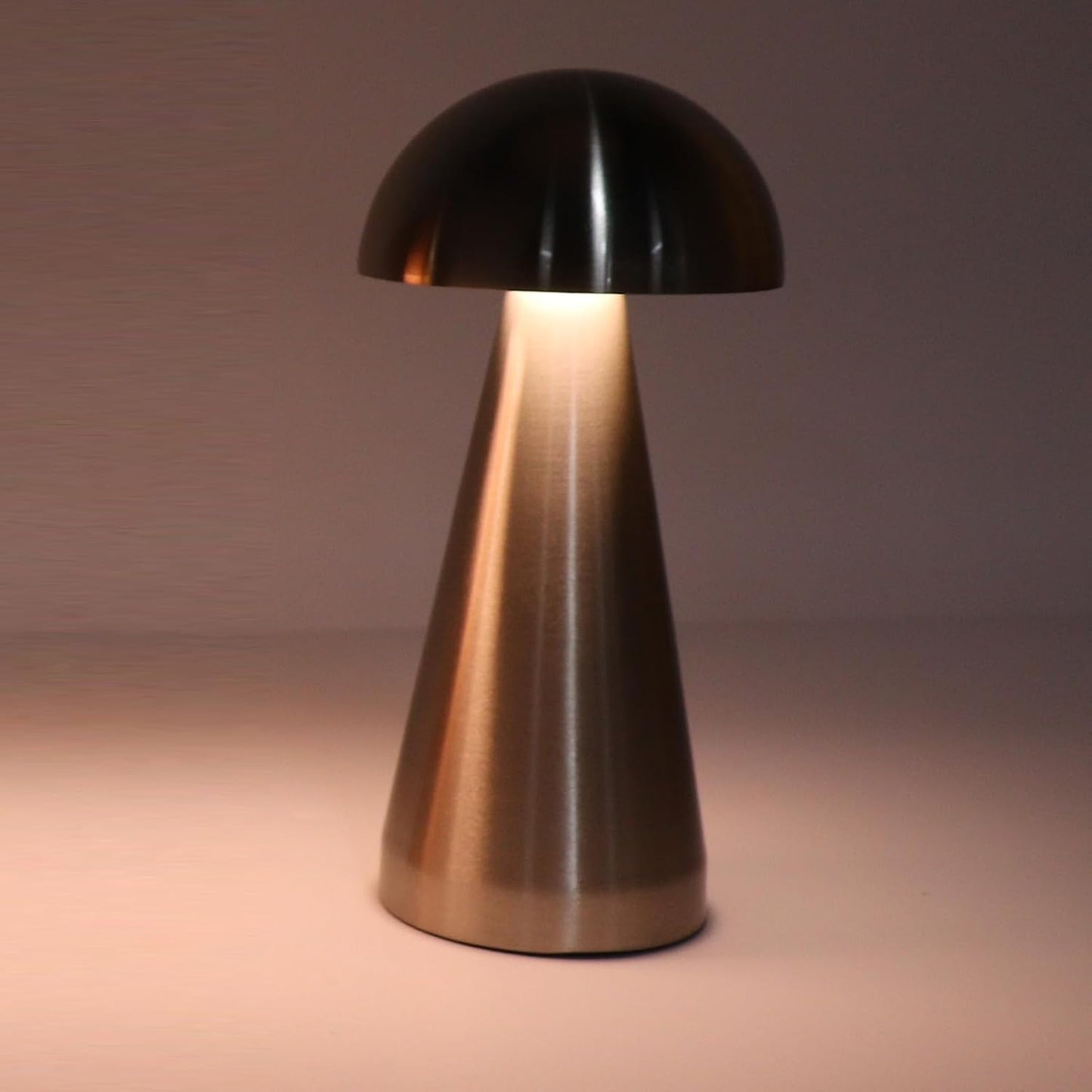 Lampa LED de Masa Design Ciuperca - Control Touch, 3 Culori Reglabile, Finisaj Metalic