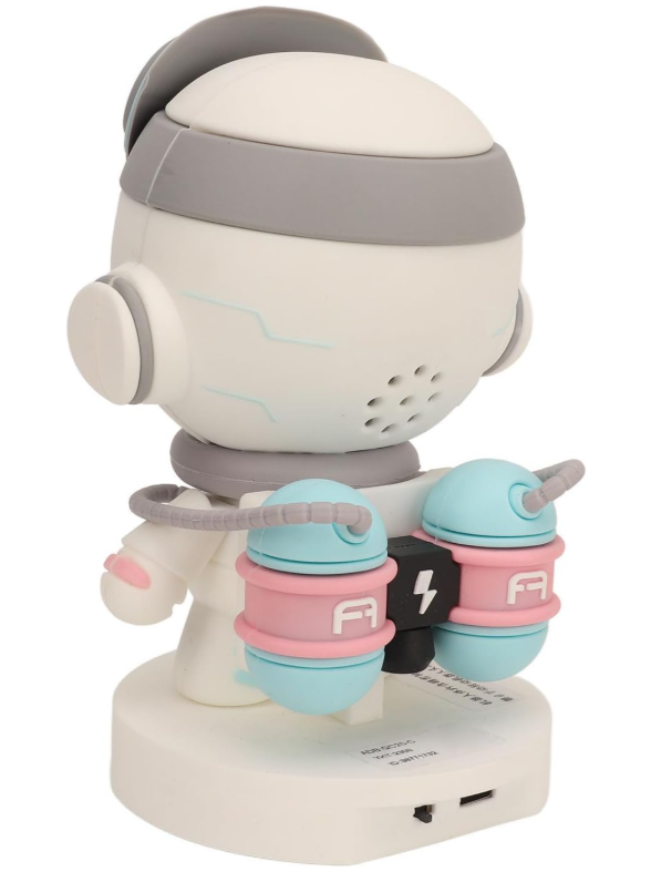ROBOT ASTRONAUT