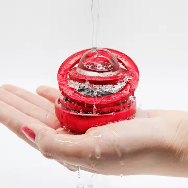 Difuzor Aromaterapie Auto cu Incarcare Solara - Design Elegant Rosu