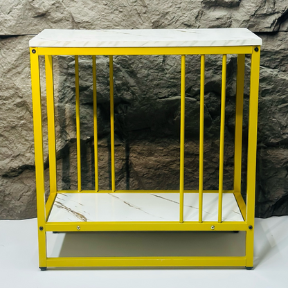 Masa Laterala Moderna cu 2 Rafturi – Blat Tip Marmura si Cadru Metalic Galben, Design Elegant si Versatil pentru Living, Dormitor sau Birou