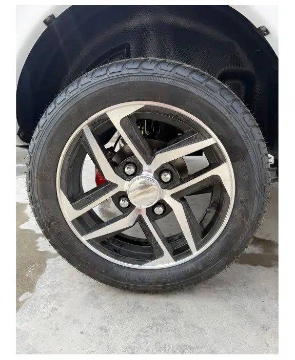 Masina electrica fara permis 4 locuri cu 4 usi, viteaza 25km/h, jrh