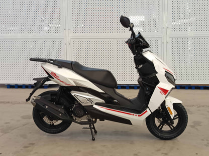 Scuter benzina, motor 50cc, model R9, viteza maxima 45 km/h, alb