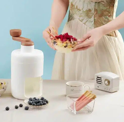 Aparat de maruntit gheata, Mini masina manuala pentru gheata, Smoothie maker, Compact, Multifunctional, Smoothie, Otel, Maro